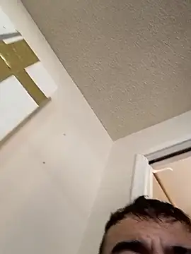 prettyboi6992 online show from February 11, 2026, 5:51 pm