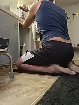 prettyboi6992 online show from July 28, 2026, 6:31 pm