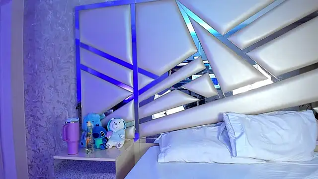 Miia002 online show from February 9, 2026, 12:14 am