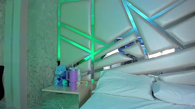 Miia002 online show from April 2, 2026, 12:52 am