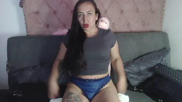 missbella1 online show from September 10, 2025, 9:04 pm