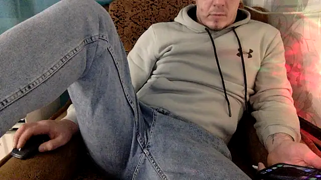 Snapshot of KristiDan chatting on November 30, 2025, 7:29 pm KristiDan online show from November 30, 2025, 7:29 pm