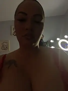DestineeJayde online show from May 21, 2026, 4:52 am