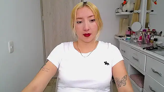 Snapshot of Barbie_girl_69 chatting on March 9, 2026, 7:29 pm Barbie girl 69 online show from March 9, 2026, 7:29 pm