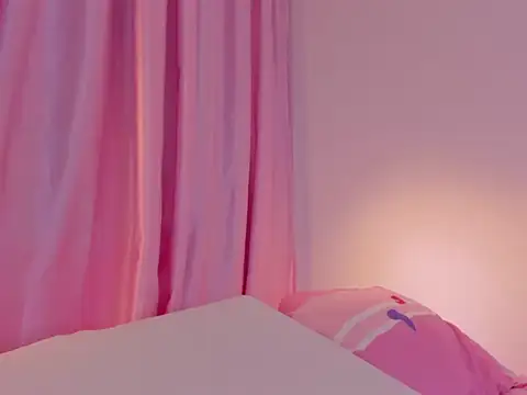 Snapshot of ema_boobs_ chatting on November 4, 2025, 11:48 pm ema boobs online show from November 4, 2025, 11:48 pm