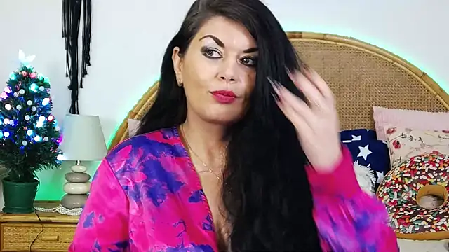 Snapshot of EllenGrace chatting on December 24, 2024, 5:16 am EllenGrace online show from December 24, 2024, 5:16 am