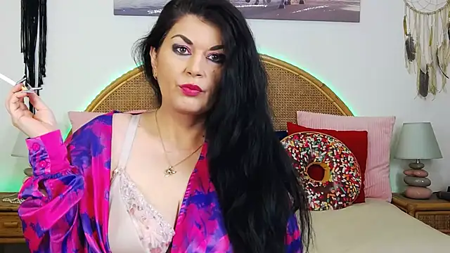 Snapshot of EllenGrace chatting on February 12, 2025, 10:59 pm EllenGrace online show from February 12, 2025, 10:59 pm