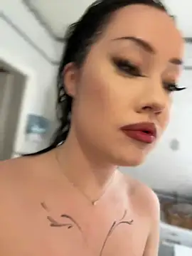 Snapshot of RollingGirls chatting on February 25, 2025, 11:19 am RollingGirls online show from February 25, 2025, 11:19 am