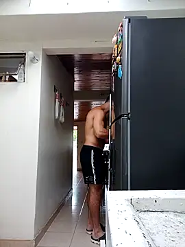 sebasxx97 online show from February 7, 2026, 12:42 pm