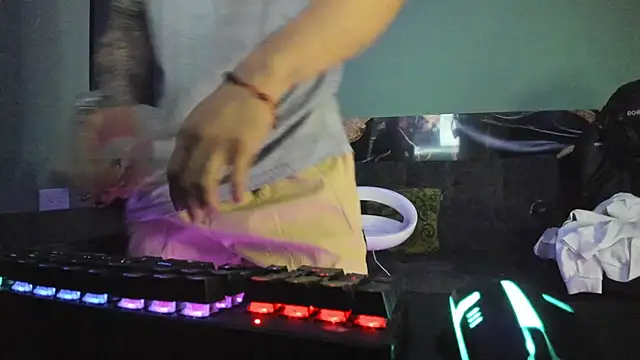 Sisoyalejo420 online show from February 3, 2026, 2:53 am