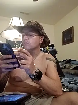 Lovinglife421 online show from April 6, 2026, 10:27 am