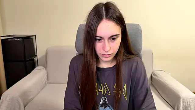 AliceKolltt online show from March 29, 2026, 7:36 pm