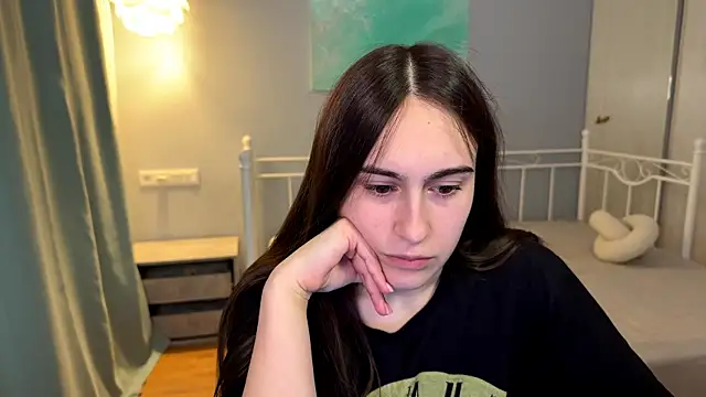 Snapshot of AliceKolltt chatting on July 10, 2026, 7:05 pm AliceKolltt online show from July 10, 2026, 7:05 pm
