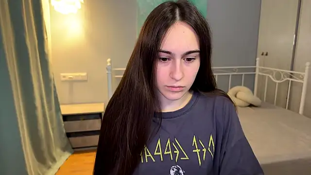 Snapshot of AliceKolltt chatting on July 11, 2026, 7:05 pm AliceKolltt online show from July 11, 2026, 7:05 pm