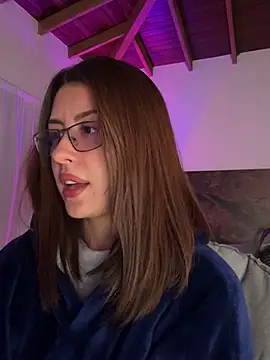 EmaSaenz online show from March 3, 2025, 8:00 pm