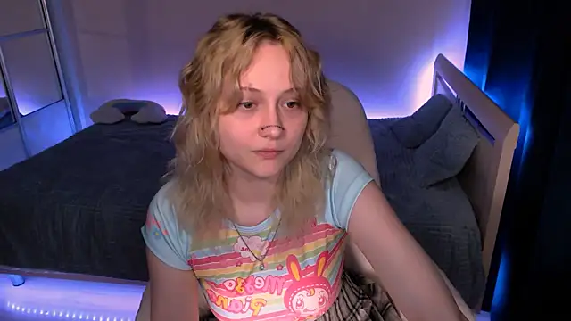 MariaMango online show from January 14, 2025, 3:36 pm