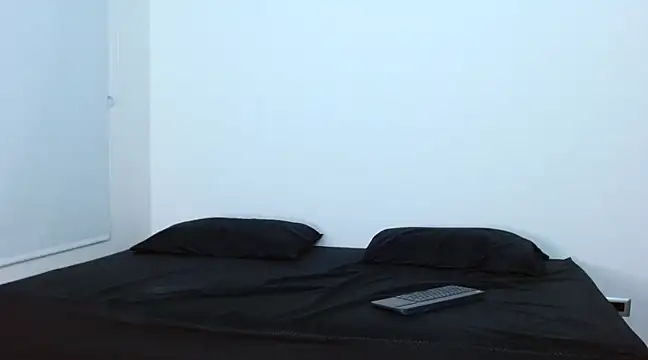 Snapshot of frank_myles chatting on January 25, 2025, 12:48 am frank myles online show from January 25, 2025, 12:48 am