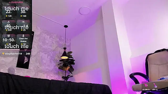 alina stark online show from February 4, 2025, 6:49 pm