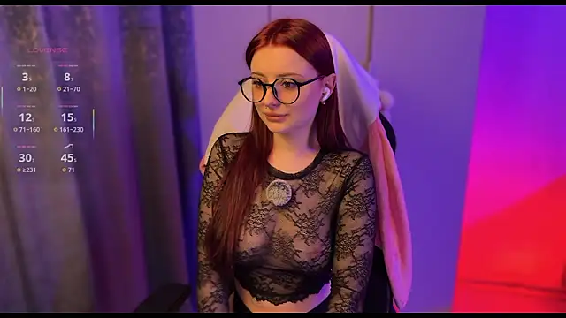 RozieRose online show from March 18, 2026, 4:26 am