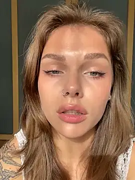 HumbleJess online show from October 3, 2025, 9:50 am