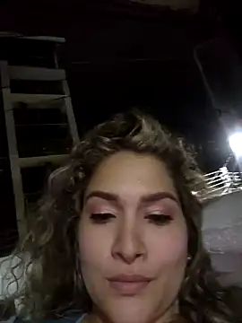 Snapshot of Sara_smiiith211 chatting on December 22, 2024, 5:01 am Sara smiiith211 online show from December 22, 2024, 5:01 am