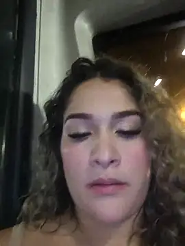 Sara smiiith211 online show from May 13, 2026, 12:41 am