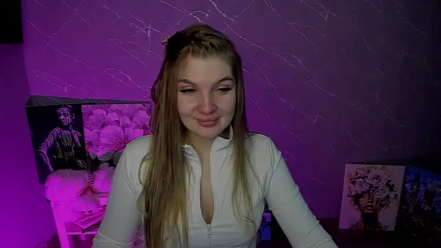lily williamss online show from May 15, 2026, 11:56 pm