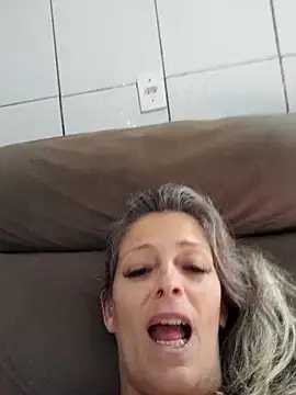 marcialoira online show from January 13, 2025, 12:56 pm