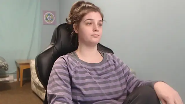 TreeJeanne online show from February 7, 2025, 1:15 am