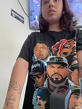 Snapshot of Lia_sex69 chatting on February 14, 2025, 3:15 pm Lia sex69 online show from February 14, 2025, 3:15 pm