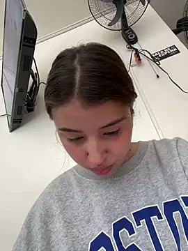 Snapshot of Lia_sex69 chatting on February 17, 2025, 3:20 pm Lia sex69 online show from February 17, 2025, 3:20 pm