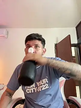 Snapshot of Lia_sex69 chatting on March 16, 2025, 7:15 am Lia sex69 online show from March 16, 2025, 7:15 am