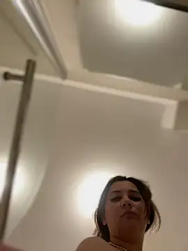 Snapshot of babyyboomm chatting on February 27, 2025, 6:40 am babyyboomm online show from February 27, 2025, 6:40 am