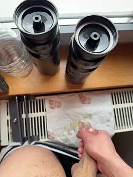 Siggidc2n online show from March 11, 2026, 11:16 am