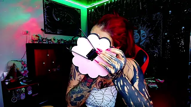 jannaink  online show from July 17, 2026, 9:41 pm