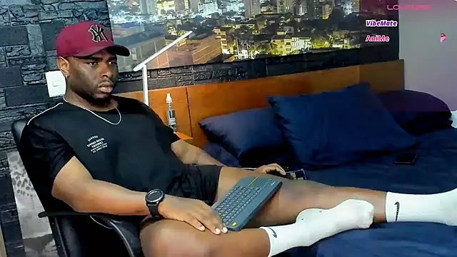 thomas santtos1 online show from March 1, 2025, 10:10 pm