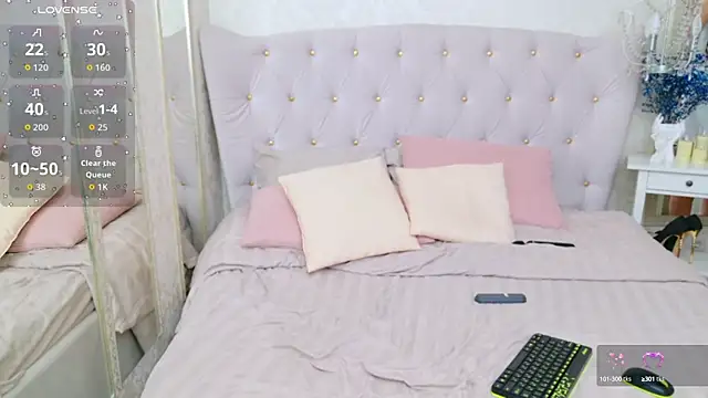 Snapshot of Damn_Bae_ chatting on September 12, 2025, 1:06 am Damn Bae online show from September 12, 2025, 1:06 am