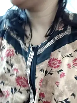 Snapshot of Aaradhya chatting on December 13, 2024, 1:15 am Aaradhya online show from December 13, 2024, 1:15 am