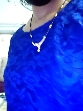 Snapshot of Aaradhya chatting on March 8, 2026, 2:04 am Aaradhya online show from March 8, 2026, 2:04 am