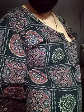 Snapshot of Aaradhya chatting on March 9, 2026, 1:20 am Aaradhya online show from March 9, 2026, 1:20 am