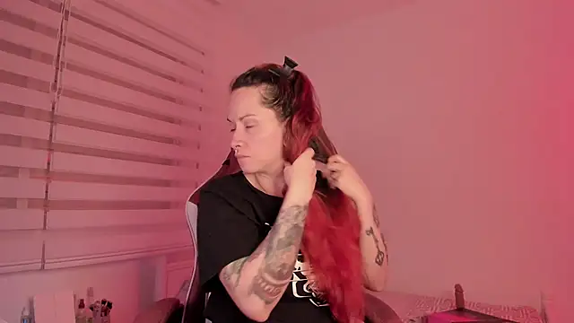 Domina Deivis online show from February 22, 2025, 5:12 am