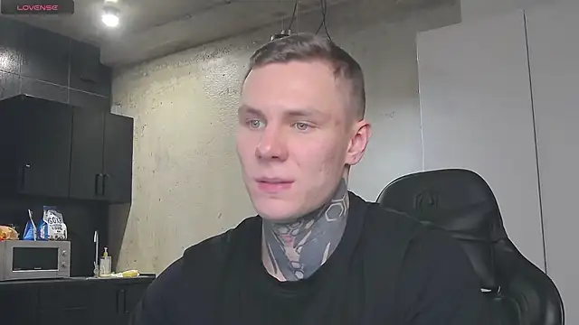 Snapshot of Lechery_boy chatting on January 19, 2025, 6:32 pm Lechery boy online show from January 19, 2025, 6:32 pm