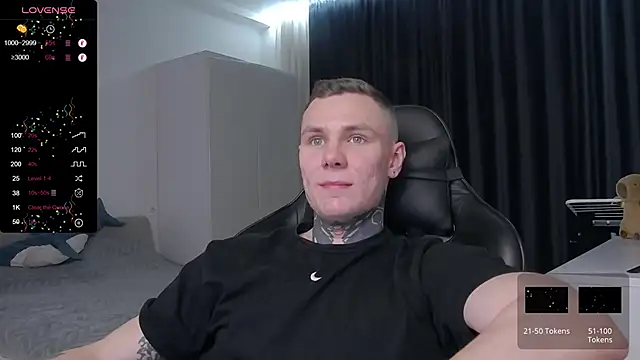 Snapshot of Lechery_boy chatting on February 14, 2025, 7:44 pm Lechery boy online show from February 14, 2025, 7:44 pm