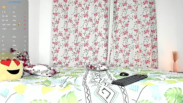 Snapshot of k_sensual chatting on December 17, 2024, 10:23 am k sensual online show from December 17, 2024, 10:23 am