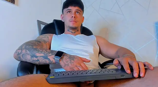 NoahhBrown online show from March 3, 2025, 7:10 am