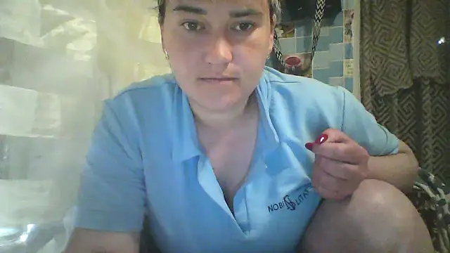 HollyLaBerry online show from May 28, 2026, 5:38 am