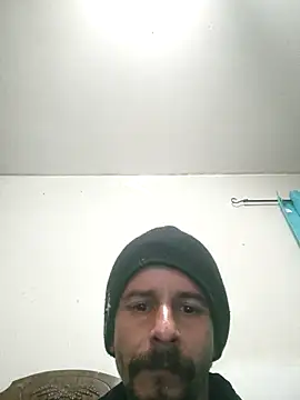 Snapshot of LongDickZee562 chatting on December 24, 2024, 5:27 am LongDickZee562 online show from December 24, 2024, 5:27 am