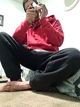 Snapshot of LongDickZee562 chatting on November 9, 2025, 12:14 pm LongDickZee562 online show from November 9, 2025, 12:14 pm