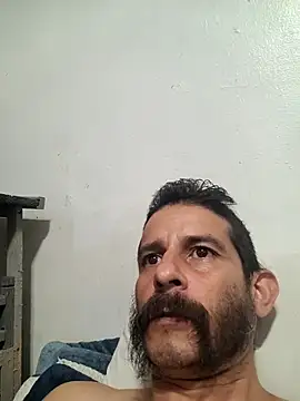 Snapshot of LongDickZee562 chatting on November 30, 2025, 7:23 am LongDickZee562 online show from November 30, 2025, 7:23 am