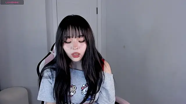 hee young11 online show from September 26, 2025, 10:03 pm